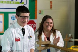 جیمی اوارد - دانش آموز 13 ساله ی موفق به همجوشی هسته ای